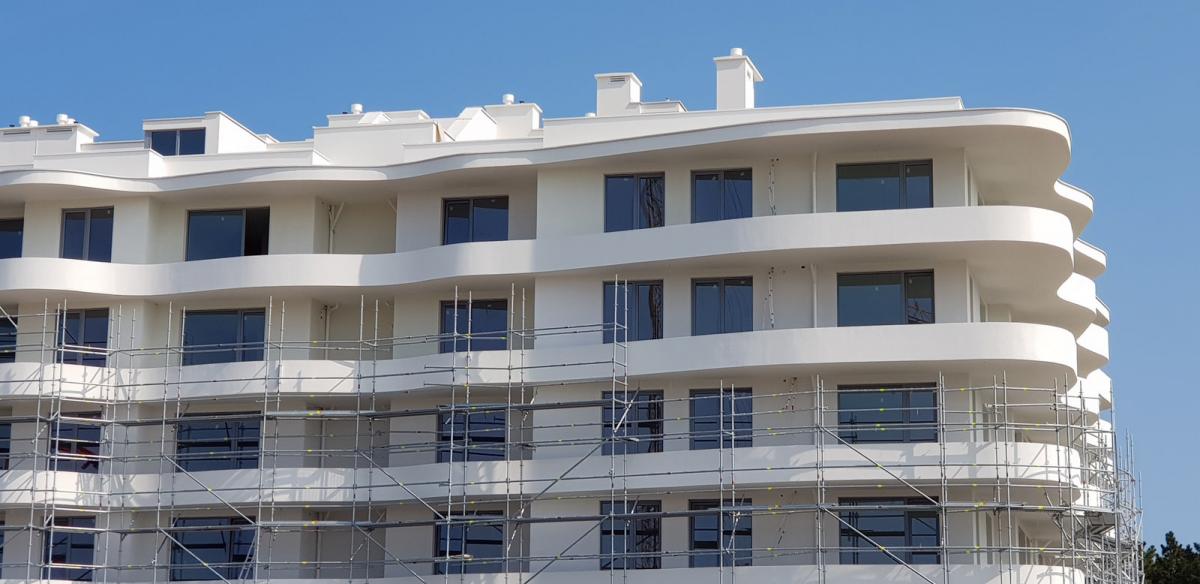 Okna Martom w ośrodku Pearl w Rogowie